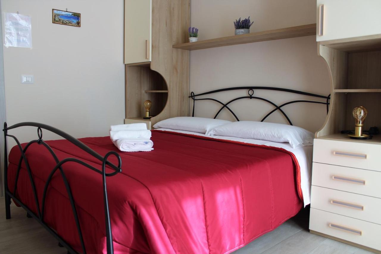 Bed and breakfast Essenza Di Napoli Extérieur photo